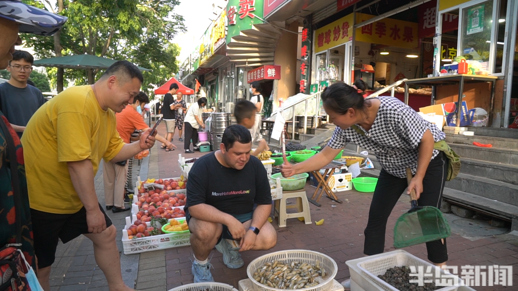 外地客驱车7小时来青岛啤酒屋“寻味”，大家为啥好喝这一口？