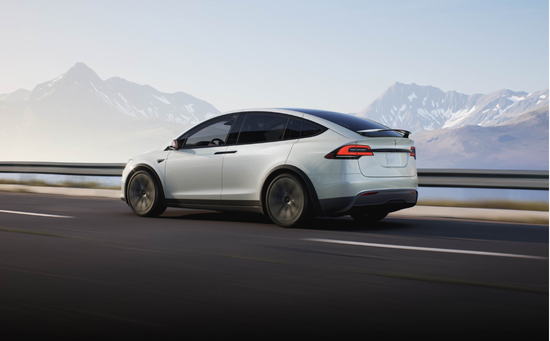 Model X；图片来源：特斯拉